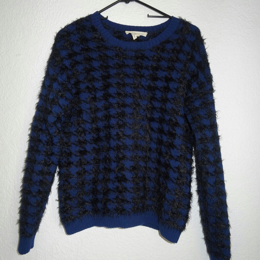 BCBGeneration Navy Ribbed Sweater