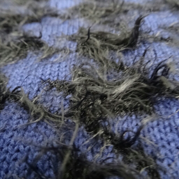 BCBGeneration Navy Ribbed Sweater - Picture 4 of 5