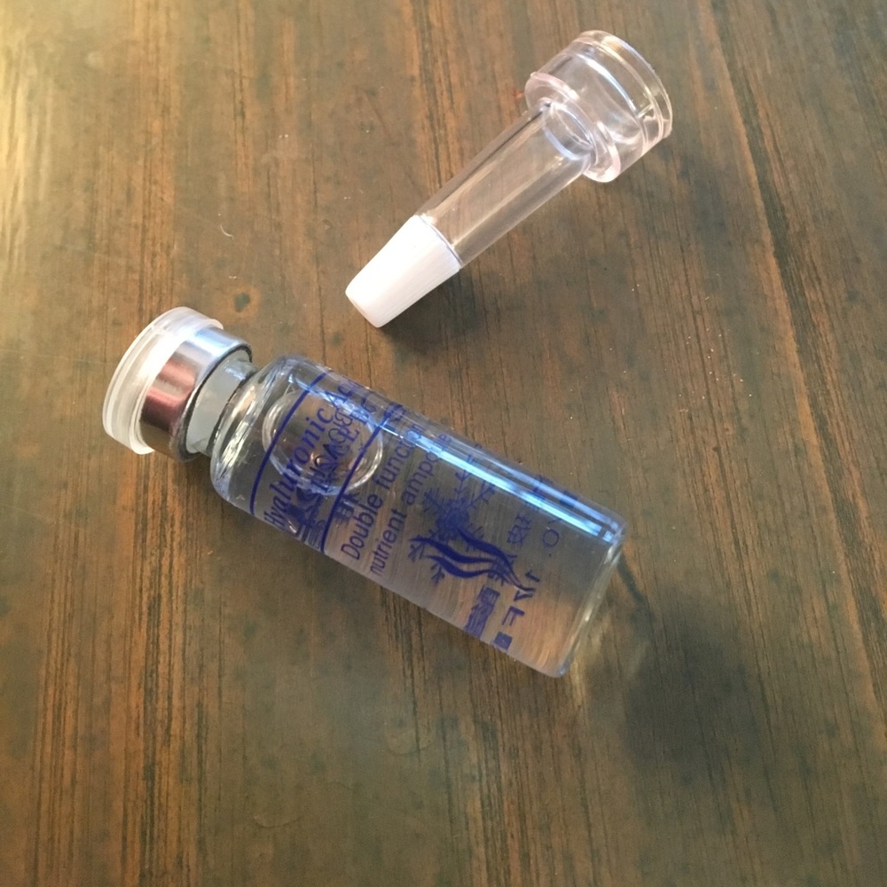 .17 FL. OZ Hyaluronic Acid B6 Essence Serum