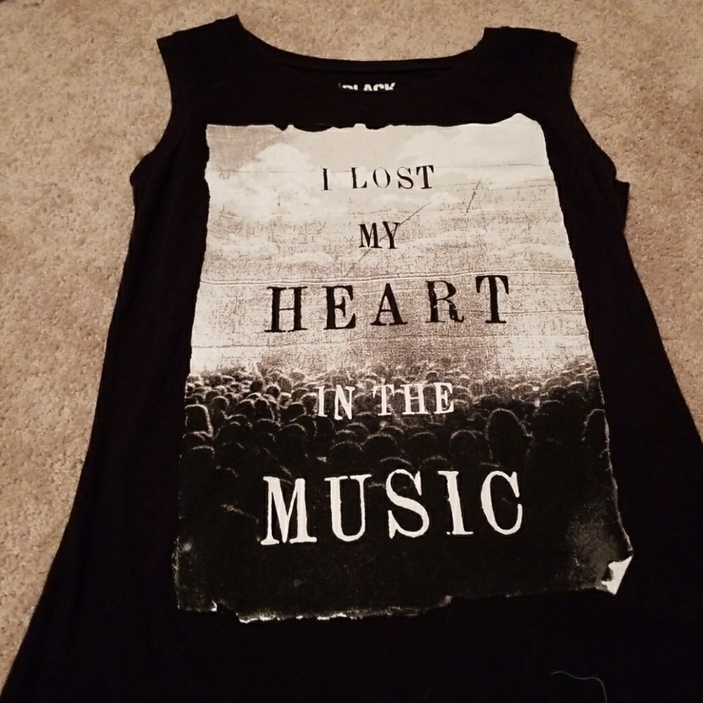 Sleeveless t shirt