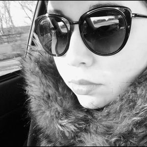 Meet your Posher, Alice