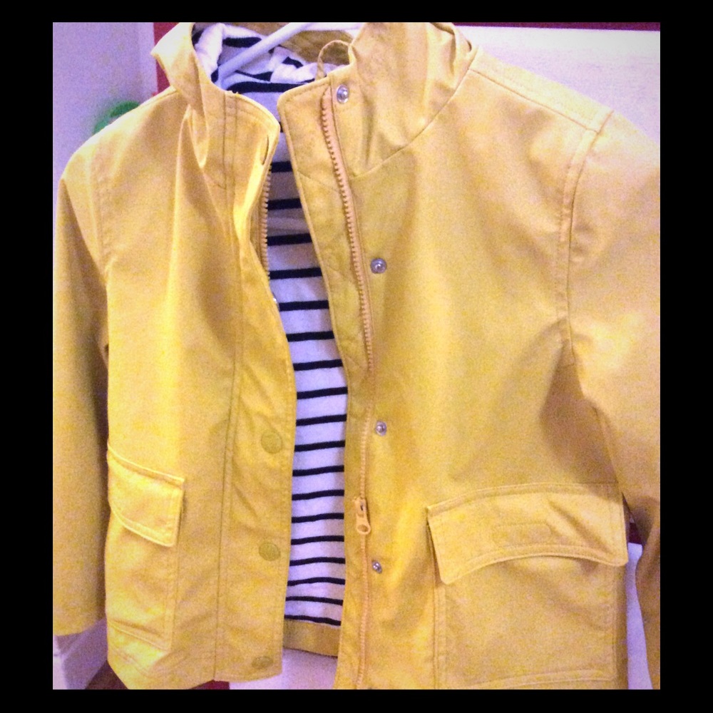 Raincoat Gap kids size 4-6