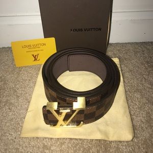 Louis Vuitton belt coffee