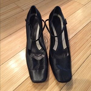 Marc Jacobs mary jane heels