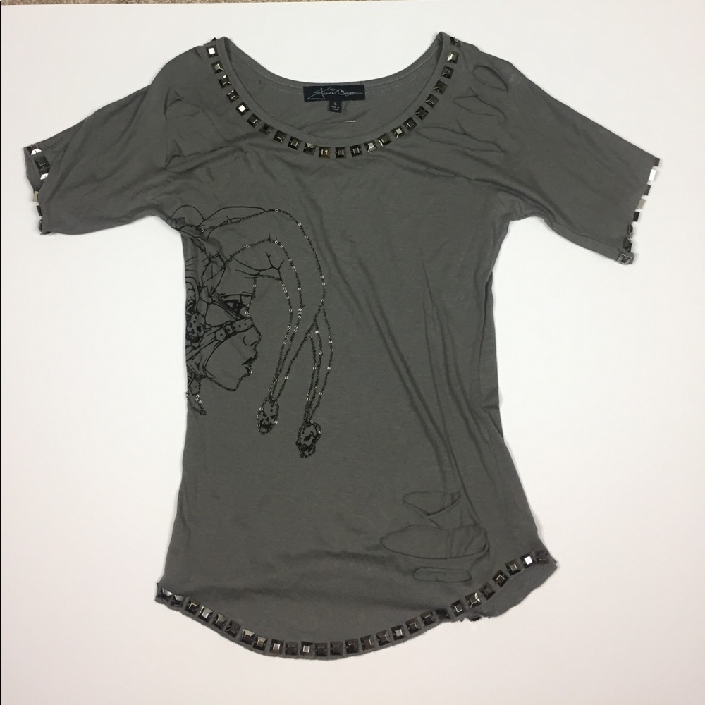 Gray top