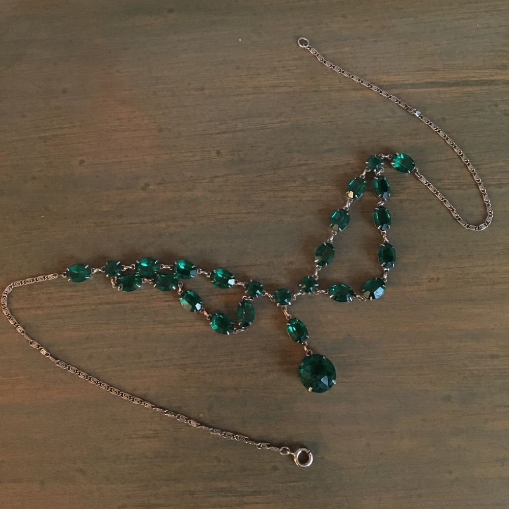 Vintage Art Deco Sterling Silver Emerald Necklace