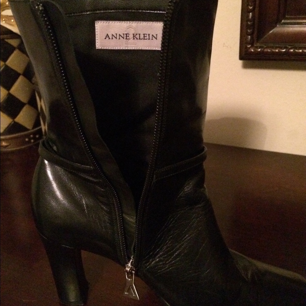 Anne Klein 2 Ankle Leather Boots