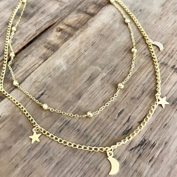 dainty moon and star layered necklace - Picture 4 of 4