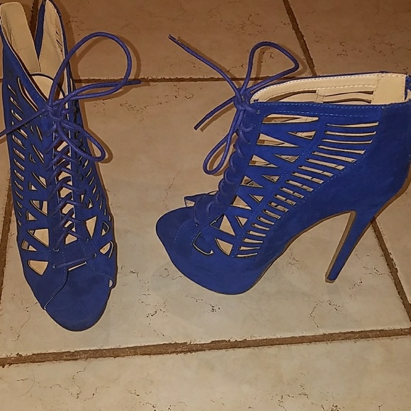 Blue suede high heels - Picture 2 of 4