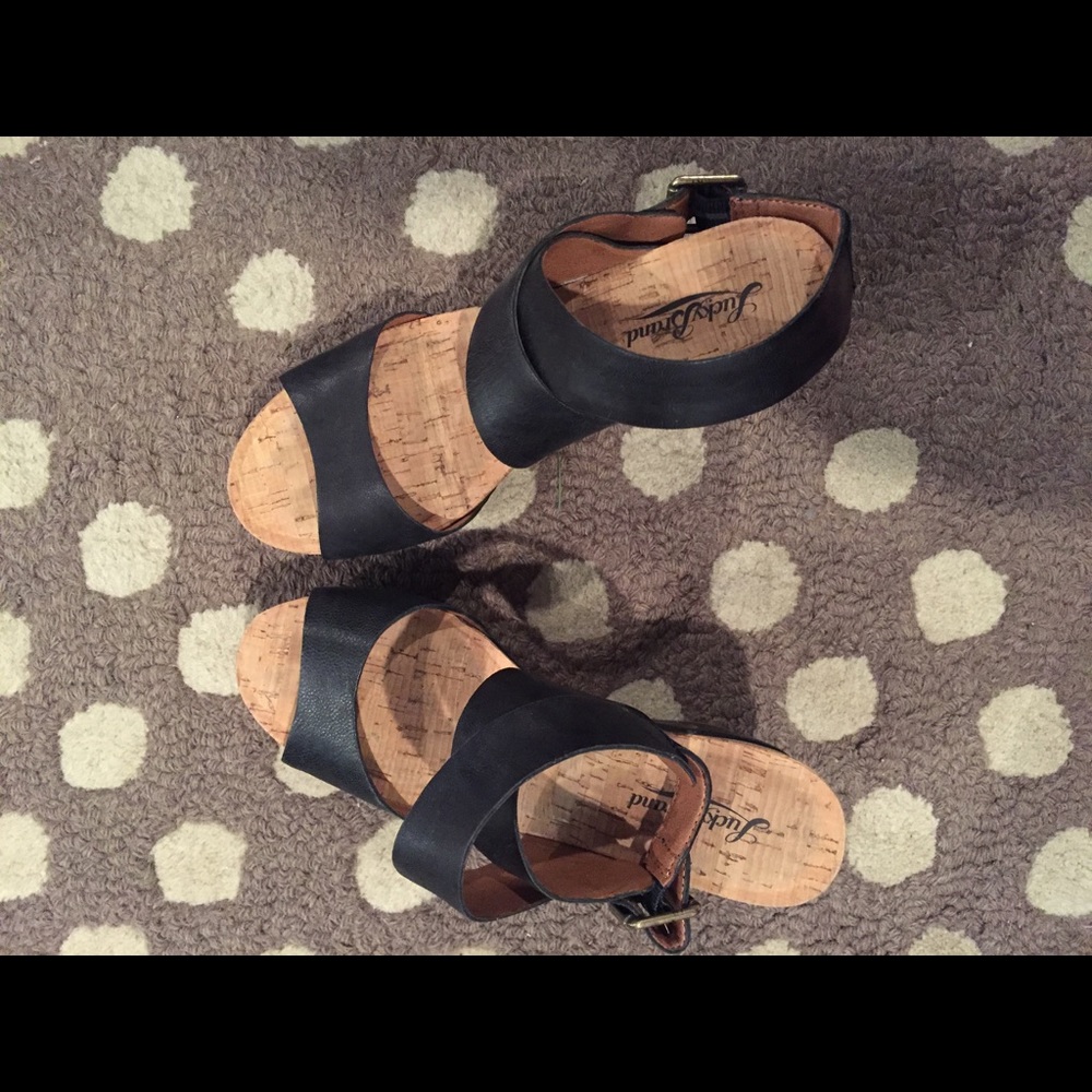 Lucky Brand Black Leather Wedge Sandals - Size 6.5