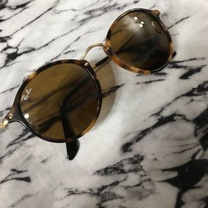 Ray-Ban Round Sunglasses