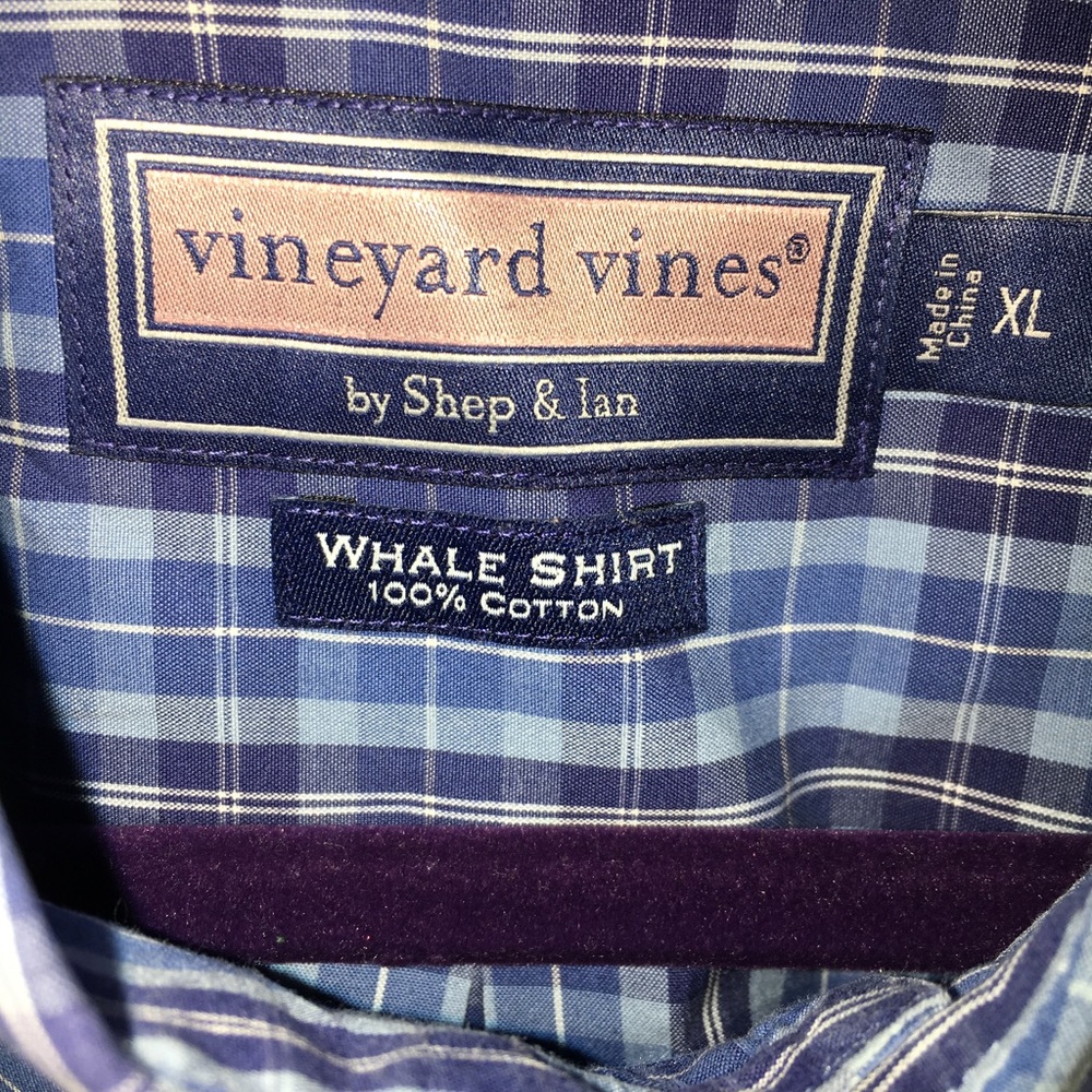 Vineyard Vines men's XL shirts(2) SOLD