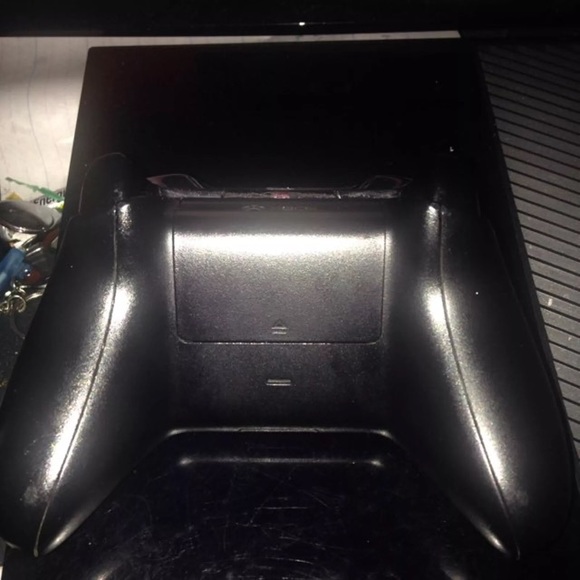 Xbox controller - Picture 2 of 2