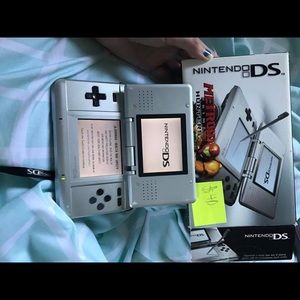Silver Original Nintendo DS