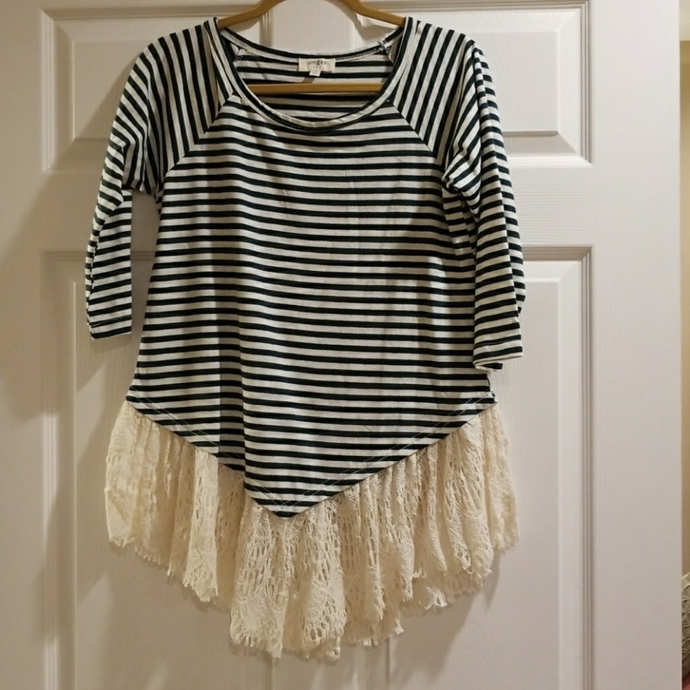 Size S Umgee top