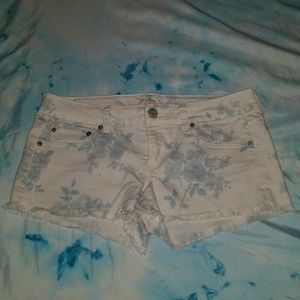 American Eagle Floral Shorts 10