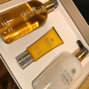 Molton Brown giftset