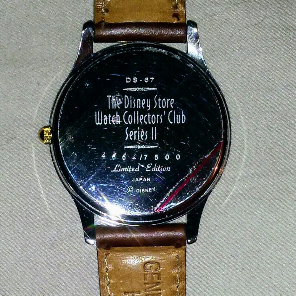 Disney White Rabbit LE Watch - Picture 3 of 4