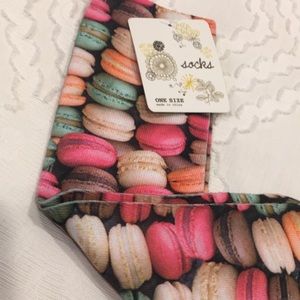 NWT Macaroon socks