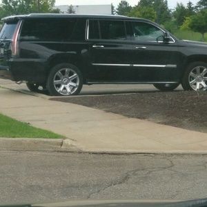 Meet your Posher, Eric