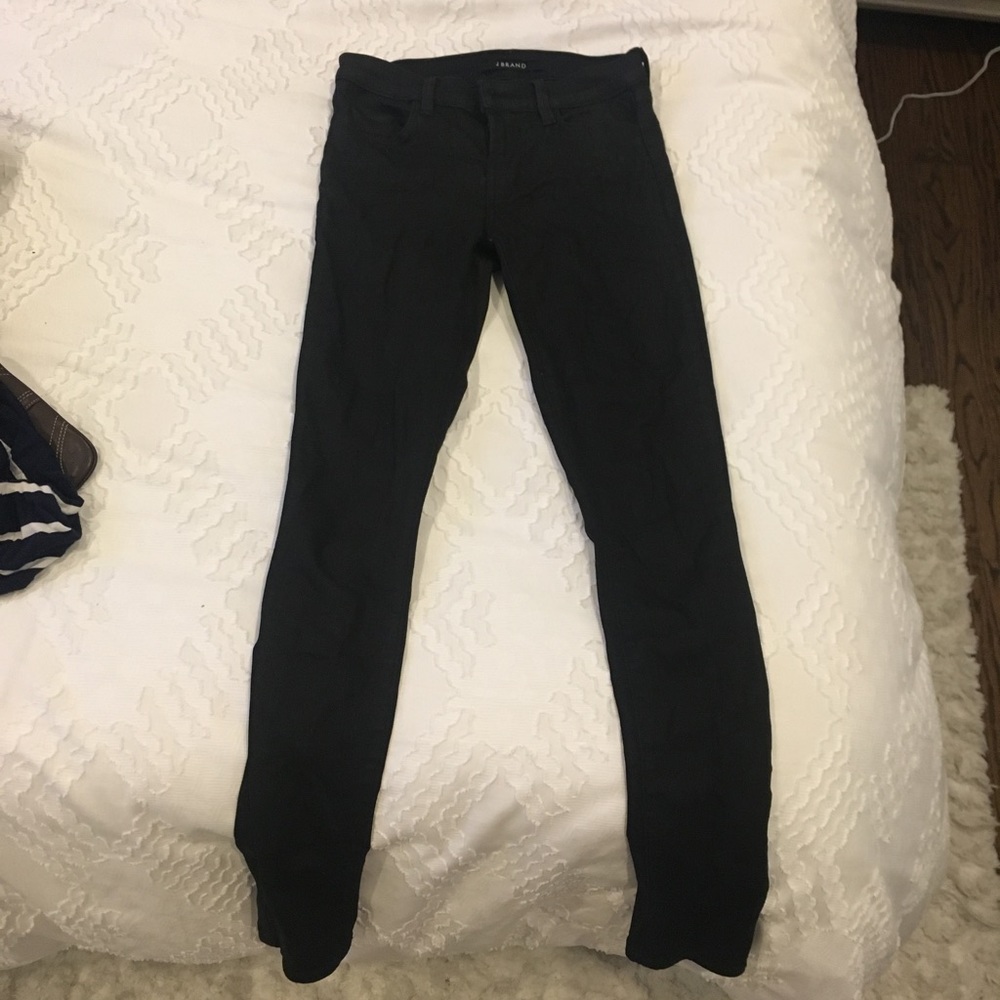 Black j band skinnies