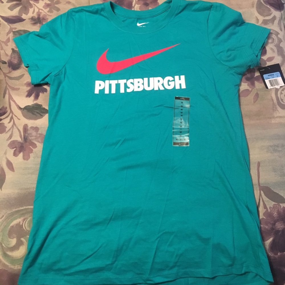 Nike women's shirt