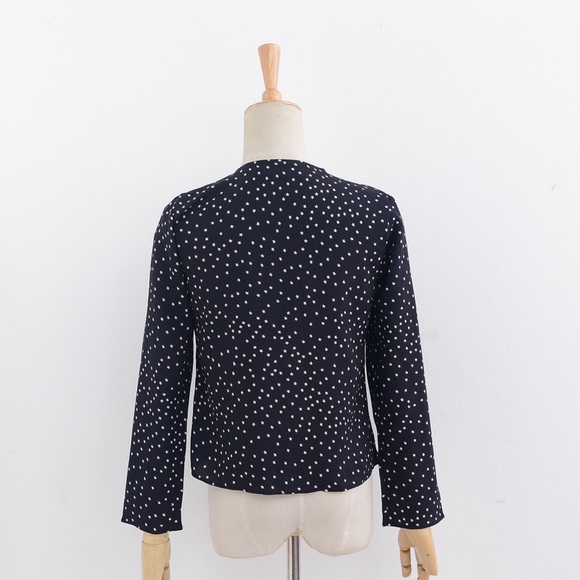 Star Print Tie-Up Blouse - Picture 8 of 8