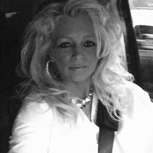 Meet your Posher, Clarissa