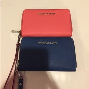 BUNDLE michael kors wristlets