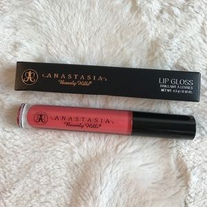 Anastasia Beverly Hills Makeup - BNIB MAUI ANASTASIA BEVERLY HILLS LIPGLOSS Anastasia Beverly Hills Makeup - BNIB MAUI ANASTASIA BEVERLY HILLS LIPGLOSS