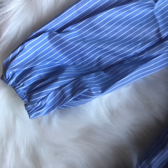 🦋 BLUE & WHITE STRIPED OFF THE SHOULDER TOP - Picture 8 of 8