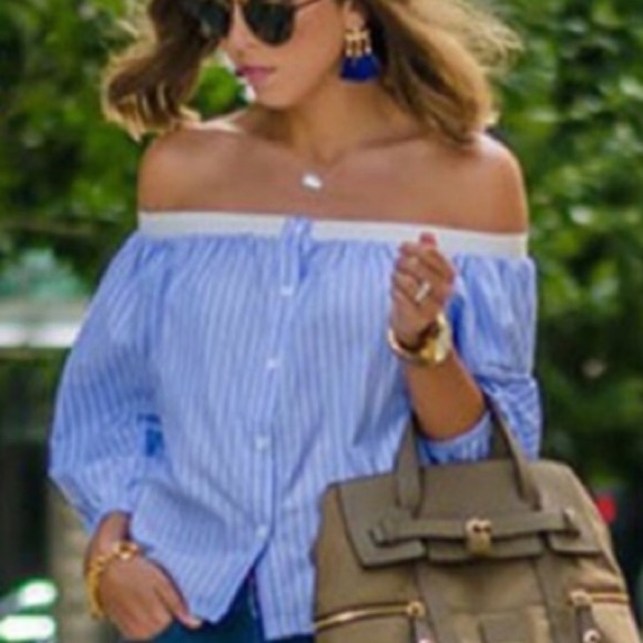 🦋 BLUE & WHITE STRIPED OFF THE SHOULDER TOP - Picture 3 of 8