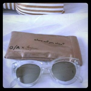 Quay Australia X Shay Mitchell Jinx Sunglasses