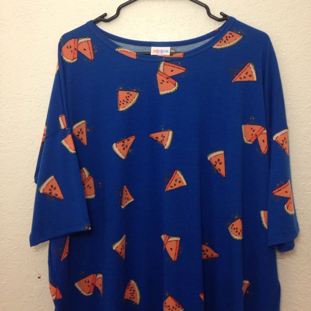 Lularoe Irma, size Medium NWT