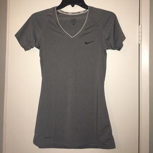 Nike short sleeve top