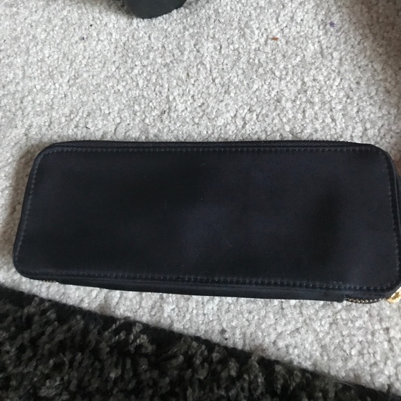 Black/White/Gold Mac brush bag - Picture 2 of 4