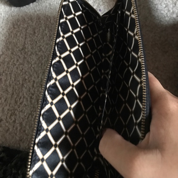 Black/White/Gold Mac brush bag - Picture 4 of 4