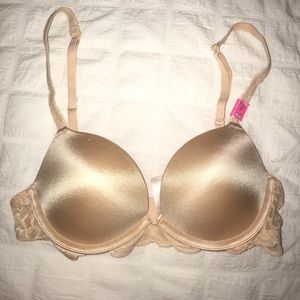PINK Victoria's Secret Push-Up Bra