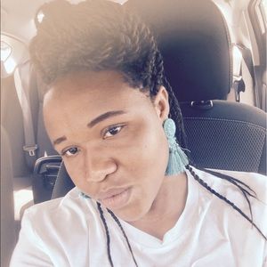 Meet your Posher, Ima