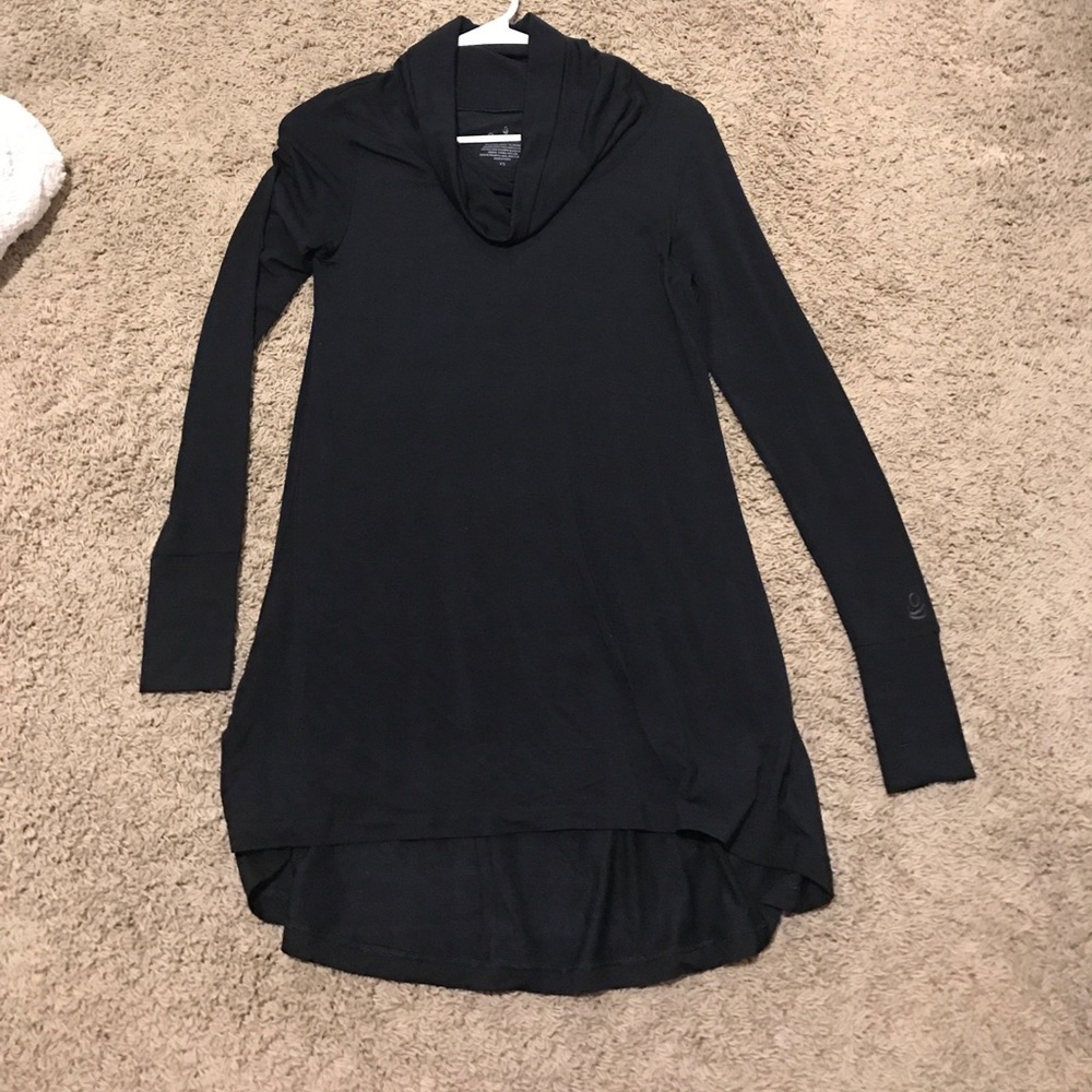 Cuddl Duds black tunic with cowl neck