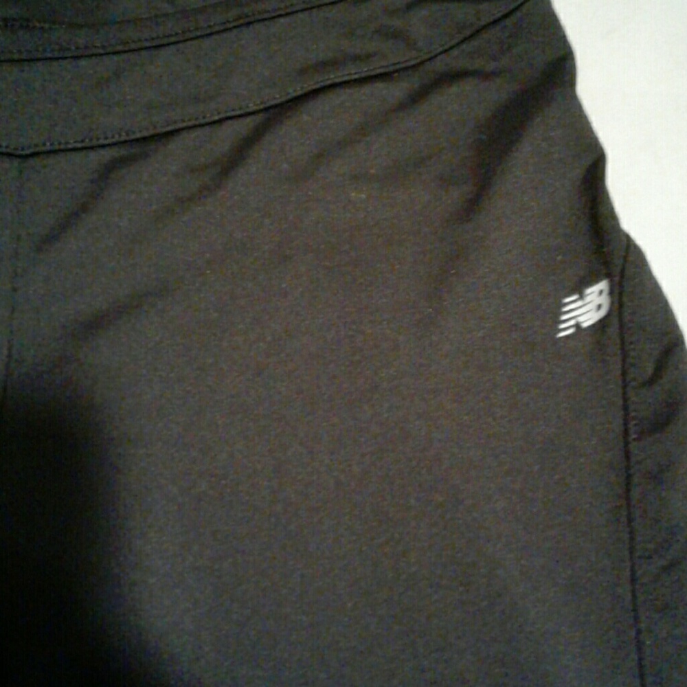 New Balance workout pants - Picture 2 of 2
