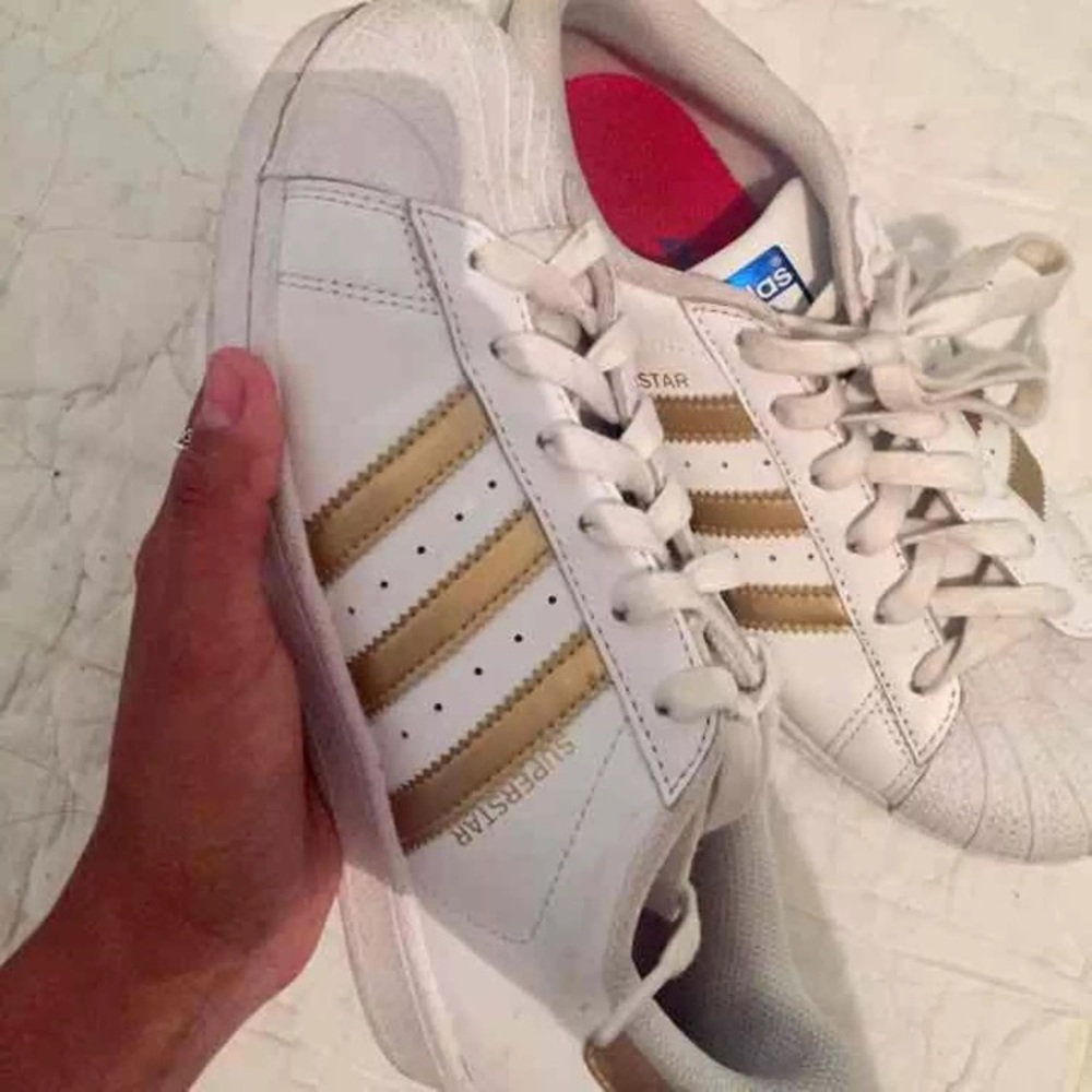 Adidas Superstar (Olympic edition)