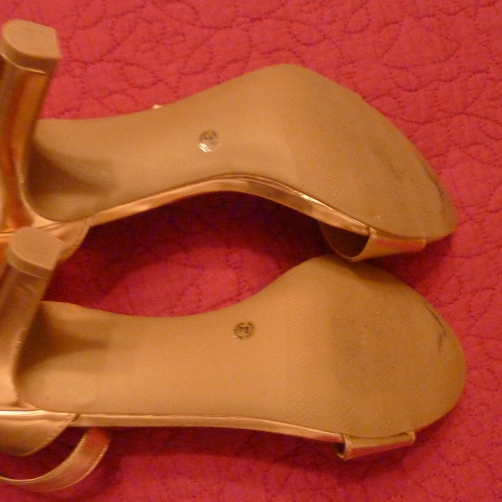 ROSE GOLD SANDAL - Picture 5 of 7