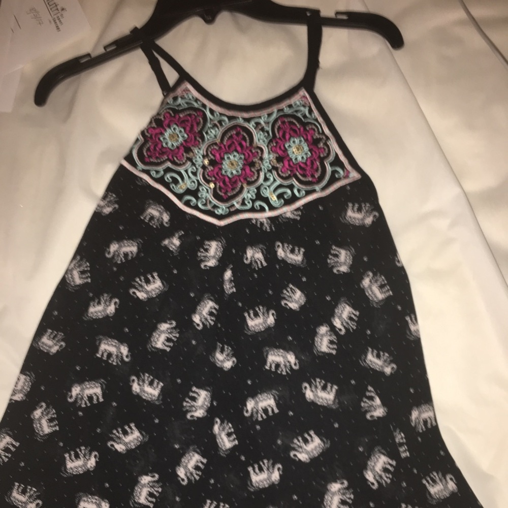 Summery top- worn a few times