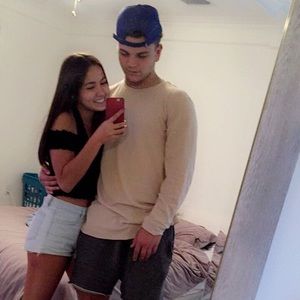 Meet your Posher, Shea