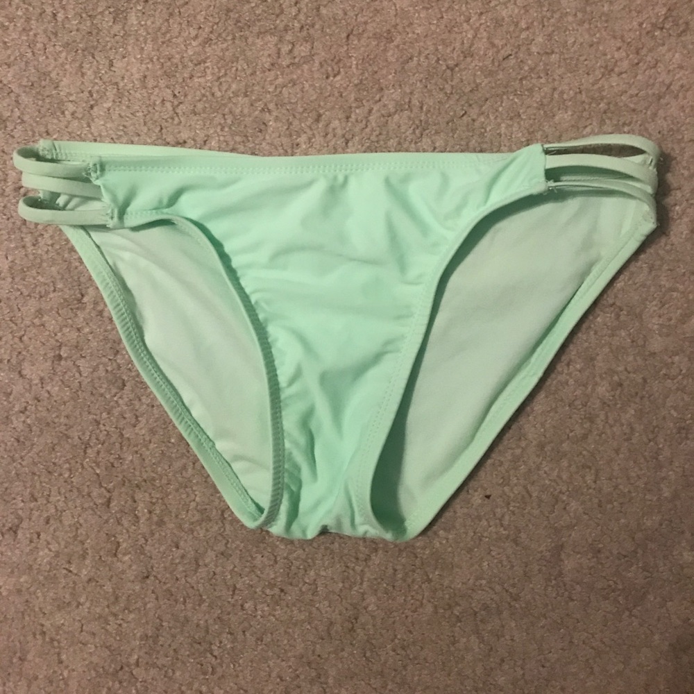 Mint green bikini bottoms NWOT