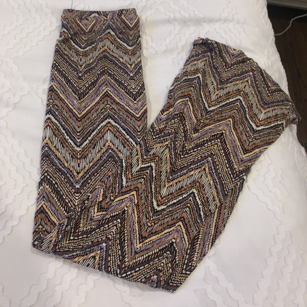 Patterned flare pants