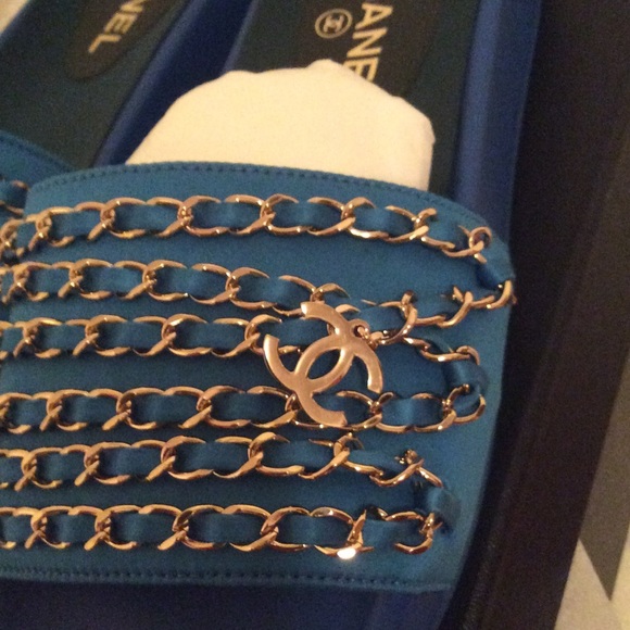 ❌SOLD❌Authentic Chanel mules - Picture 2 of 5