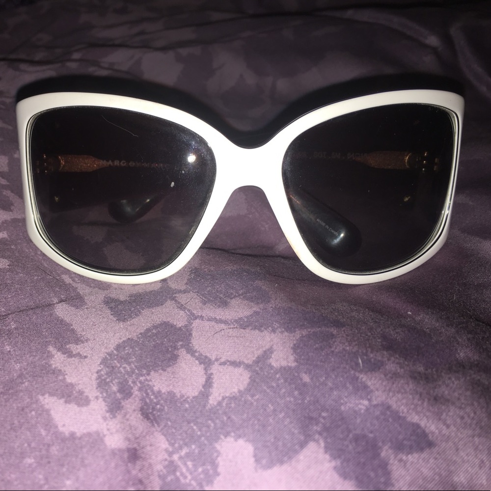 Sun glasses
