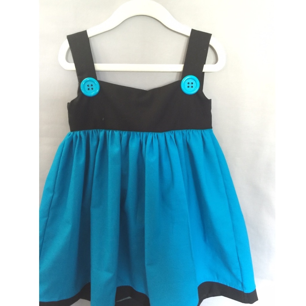 Girls dress